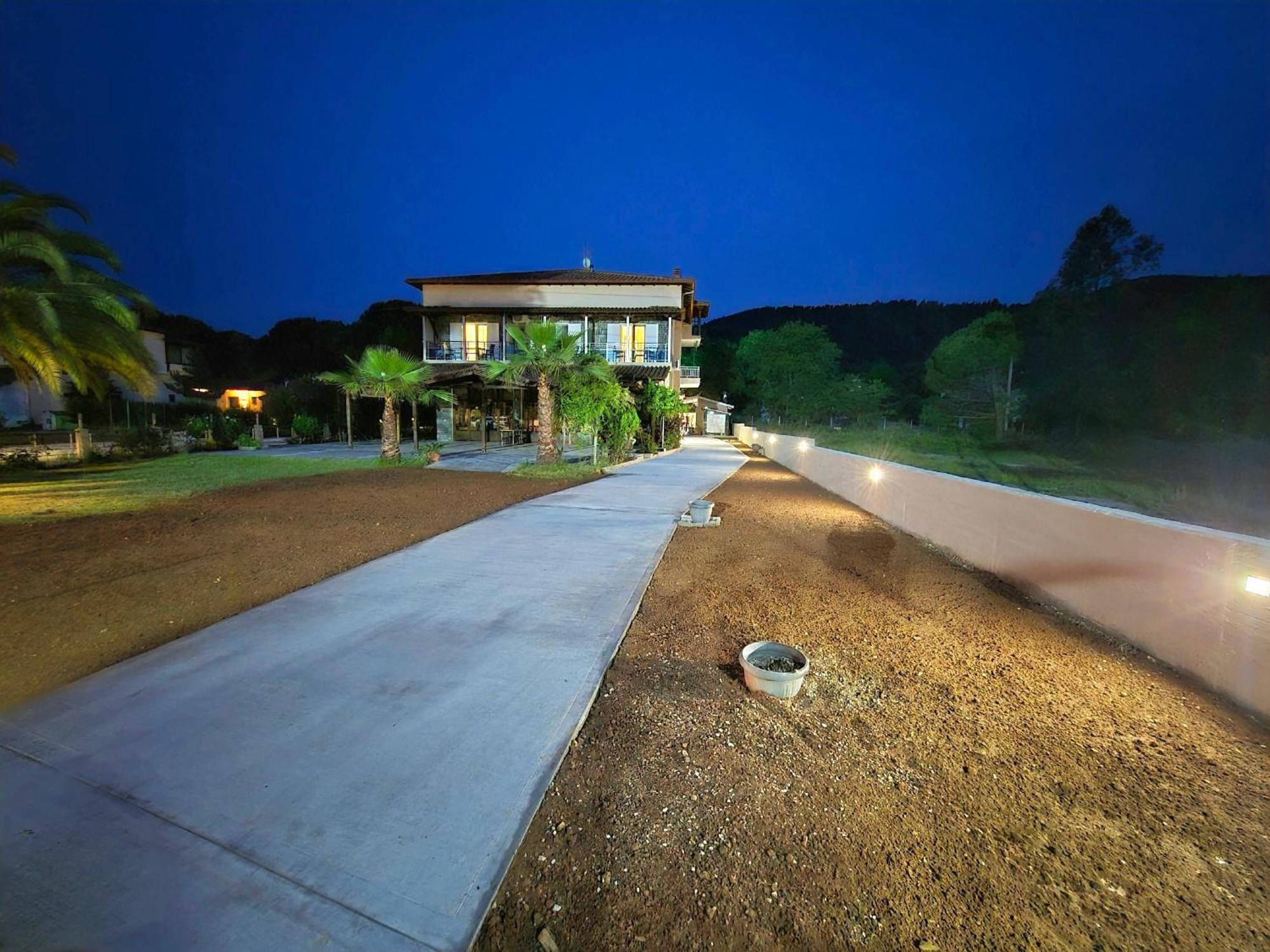 Itamos House Vourvourou Hotel Exterior photo