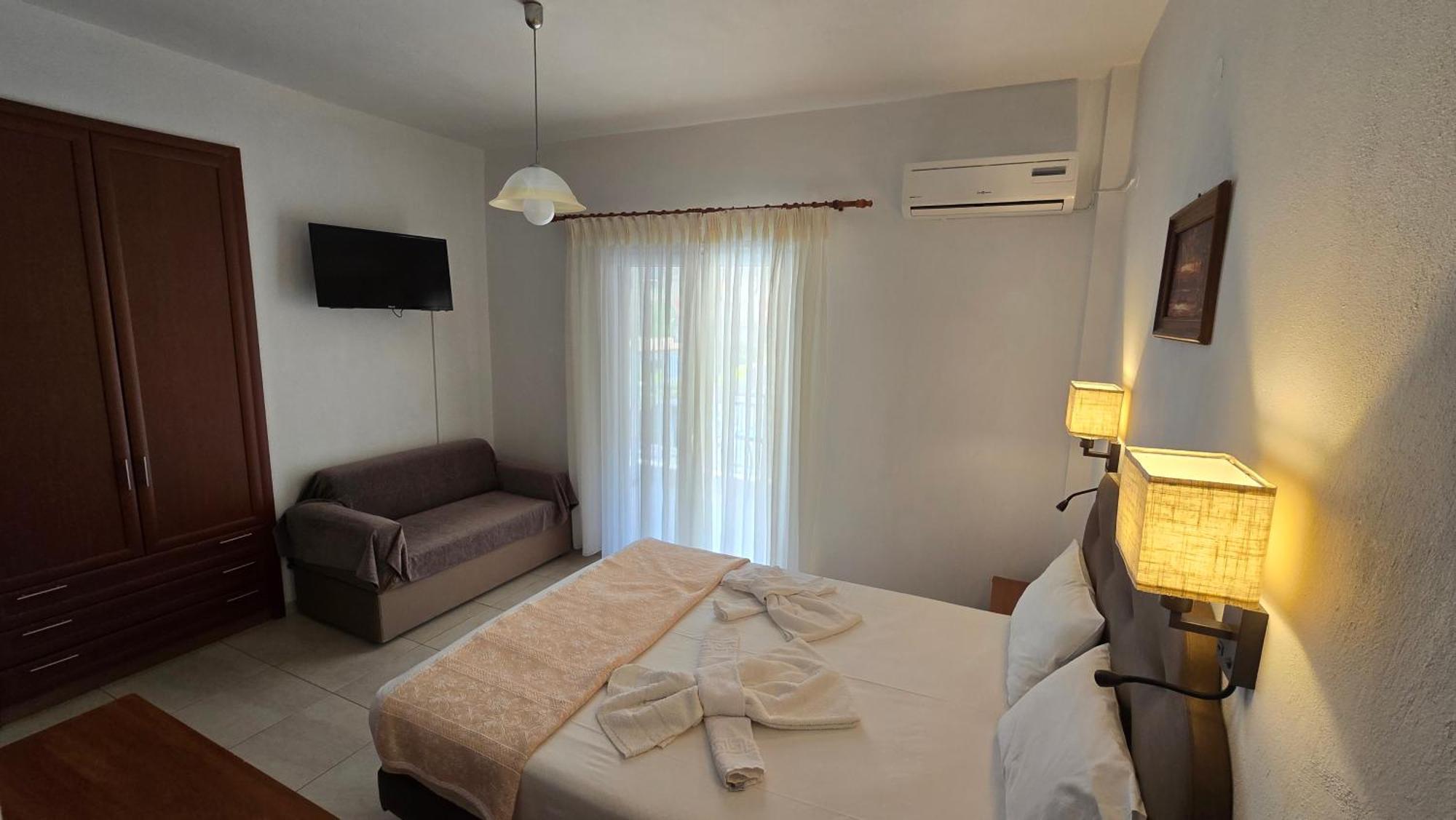 Itamos House Vourvourou Hotel Room photo